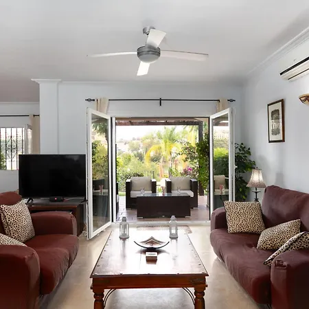 La Quinta Golfers Retreat By Interhome